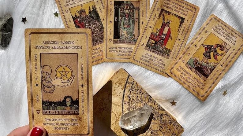 come leggere il futuro con i tarocchi